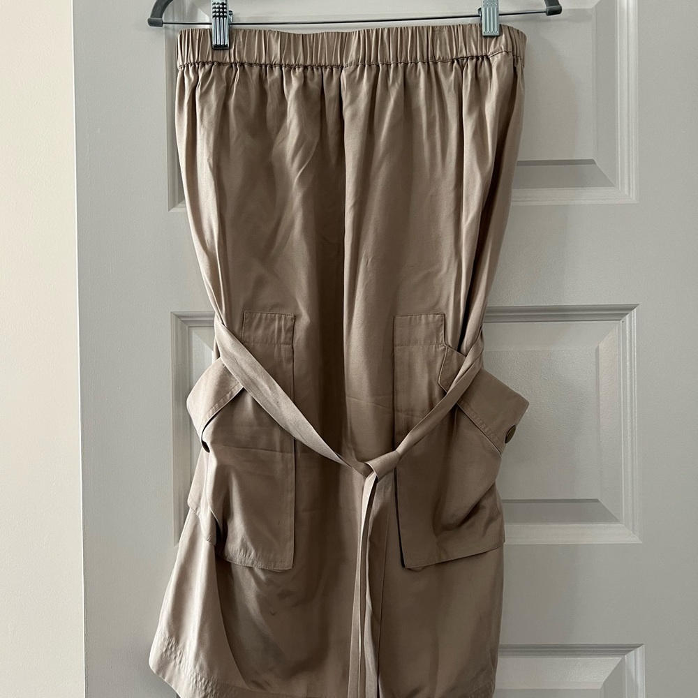 Banana Republic Heritage strapless dress. Size 6.